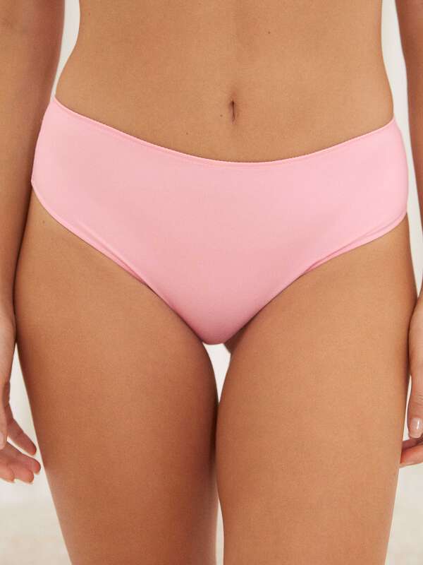 Rose Shorty - June 1
