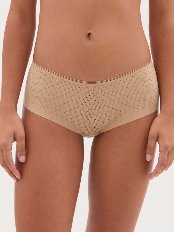 Nude Shorty - Mina 1