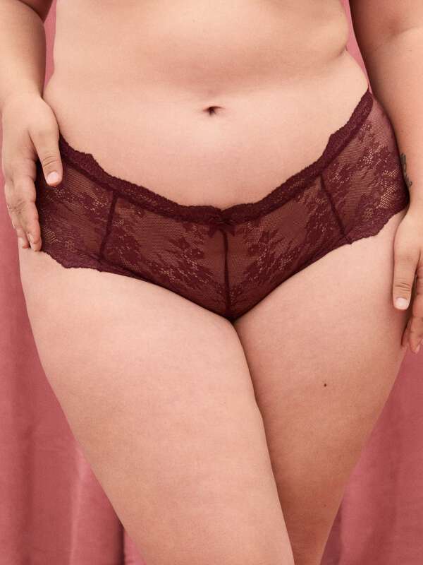 Bordeaux Shorty - Valentina 1