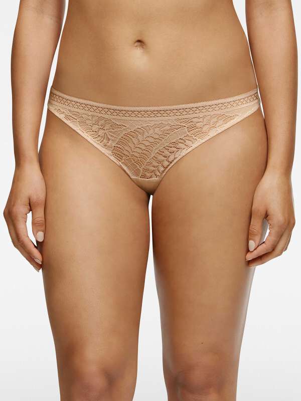 Beige String - Victoria 1