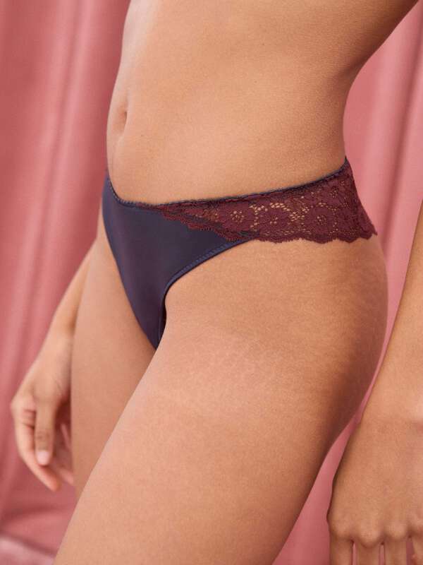 Bleu Tanga - Callie 1