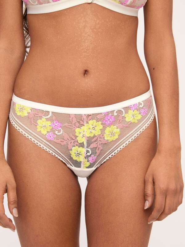 Ivoire Tanga - Monica 1