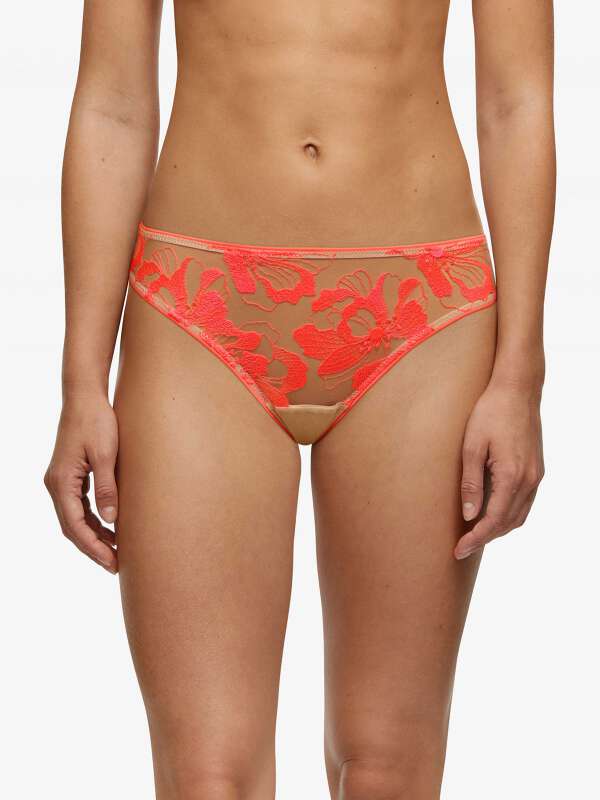 Rouge Tanga - Renée 1